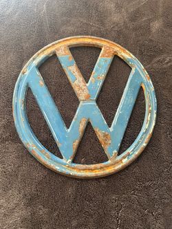 VW bus bay window emblem