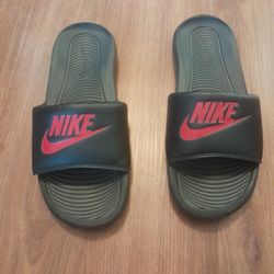 Red And Black Nike Slides 