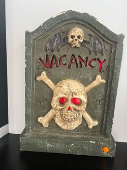 HALLOWEEN LARGE TOMBSTONE - 12 x 18 INCH - LIGHTS UP