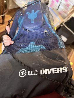 U.S. Divers Adult Snorkel Set – Fins, Mask & Snorkel (Complete Kit in Mesh Bag)