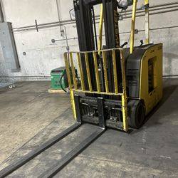 Electric Forklift 