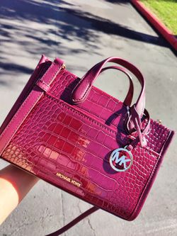 Authentic Mk Hand Bag 🌹