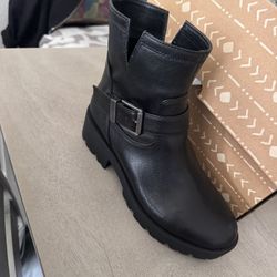 Women’s Black Boots