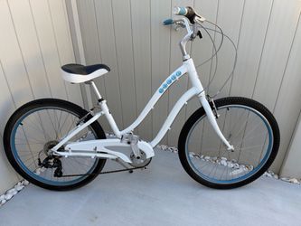Bike Beach Cruiser by Giant 26”
