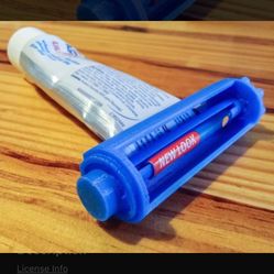 Toothpaste Tube Squeezer