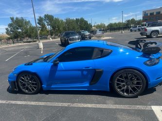 2025 Porsche 718 Cayman