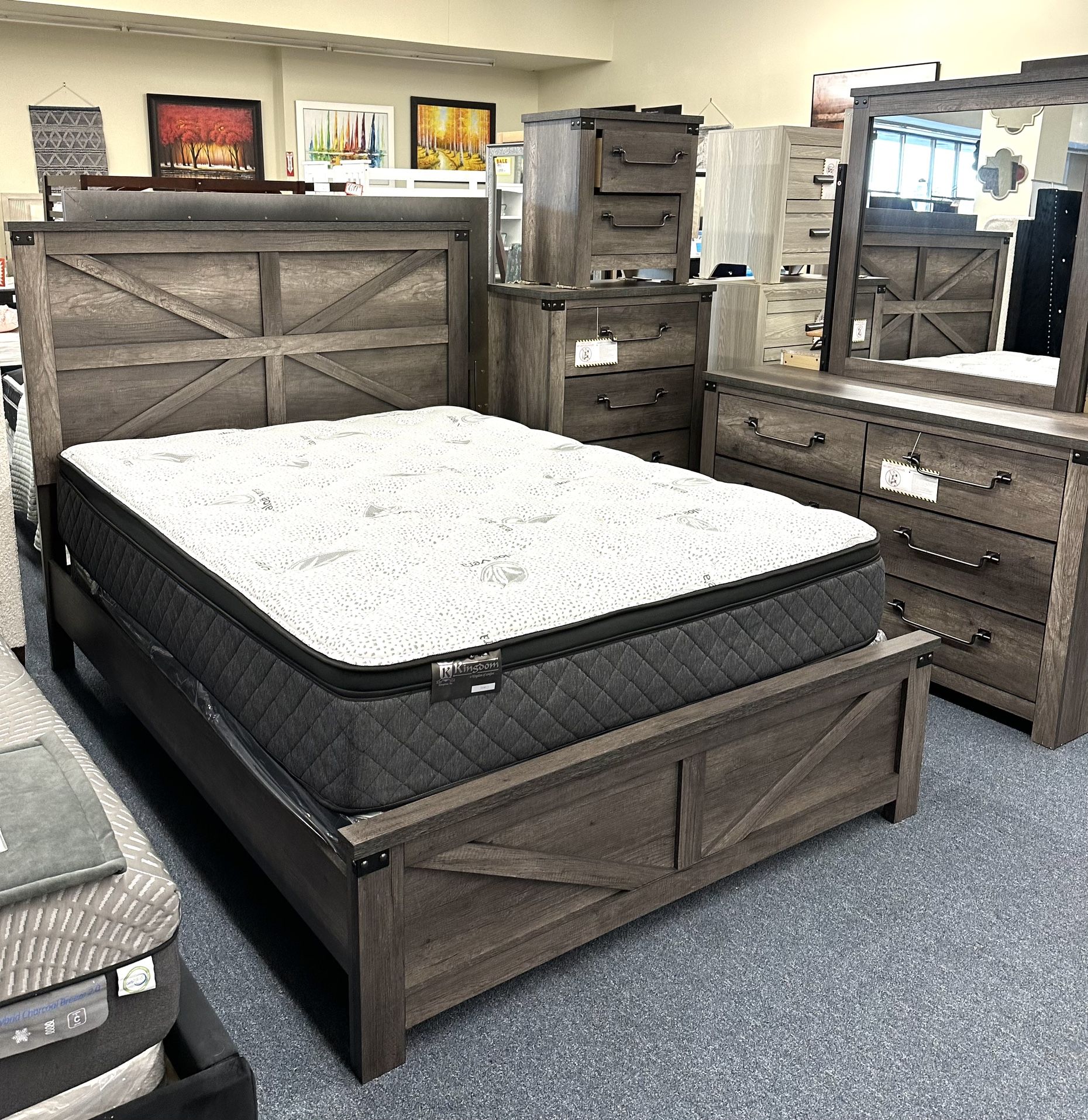 4 Pc Queen Rustic Bedroom Set ( Bed Frame, Dresser ,...