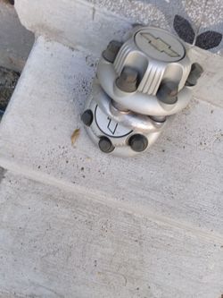 Chevrolet Wheel Center Caps Set