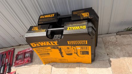 DeWalt D25810K SDS Max Chipping Hammer