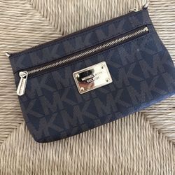 Michael Kors Small Wallet Pouch Card Holder
