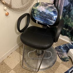 Hair Chair (Must Go)