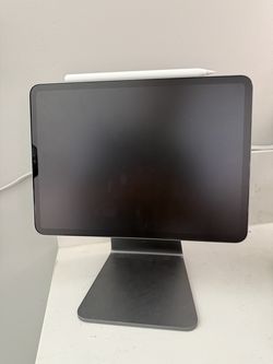 iPad Pro 11" M2 256GB Bundle + Magic Keyboard + Pencil