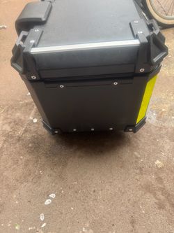 Black Aluminum Motorcycle Pannier Case