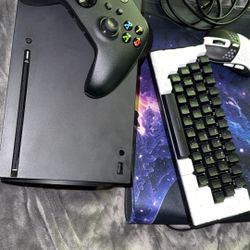 Xbox Series X - 1TB & Accessories