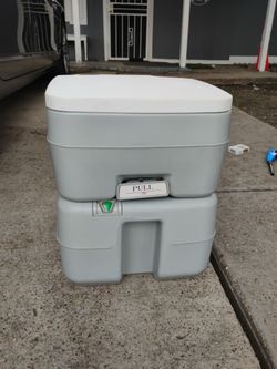 Portable toilet