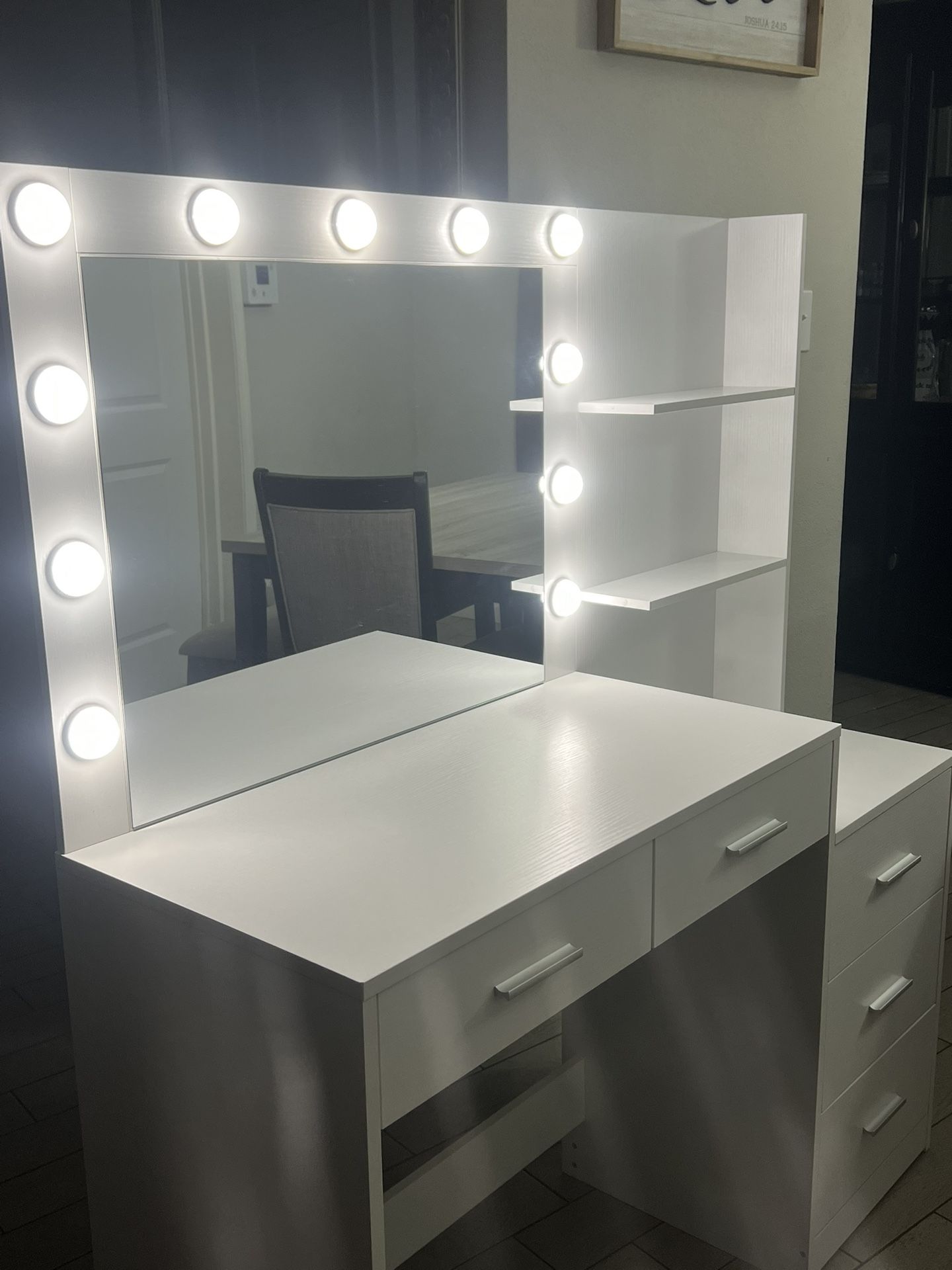 WHITE VANITY FOR SALE