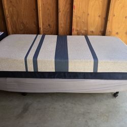 Adjustable King Split Bed - Price Drop
