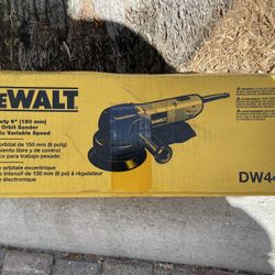 DW443 Heavy Duty Orbital Sander 6”