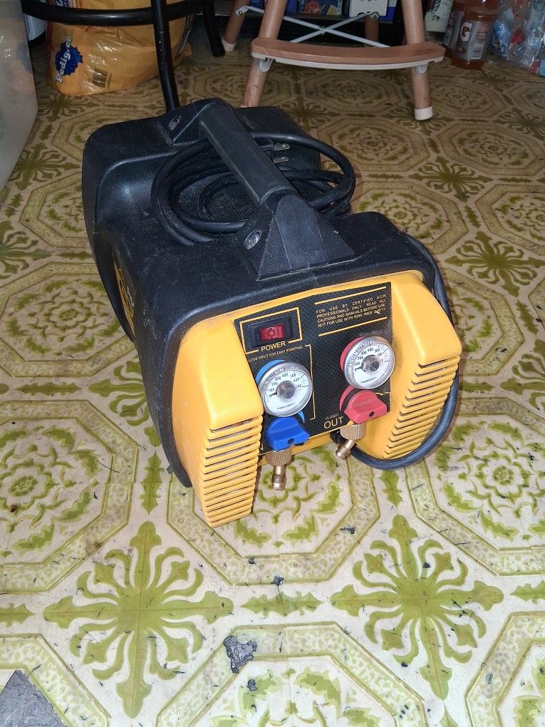 Refridgerant Recovery Machine