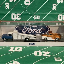 M2 Machines Auto Hauler Ford Set-1969 Ford F-350 & 1956 Ford F-100 Truck -1:64-