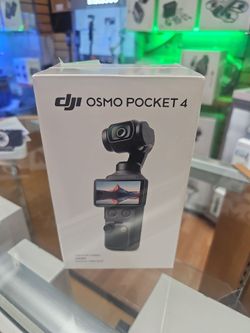 DJI Osmo Pocket 4 Creator Combo