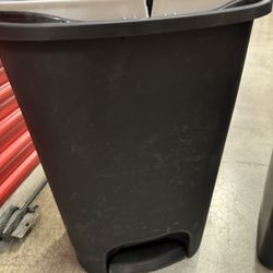 Trash can