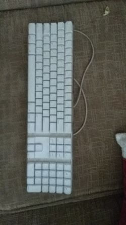 Apple Keyboard A1048