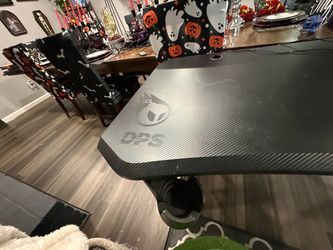 Gaming desk