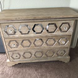 Wood Dresser/chest *MUST PICK UP*