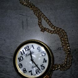 Xanadu vintage gold tone watch pendant necklace untested
