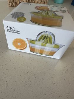 NEW- 4-1 Manual Juicer 