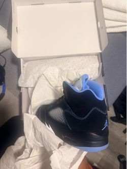 Jordan 5 UNC Carolina Size 9 New/Deadstock