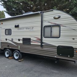 2017 Greywolf Limited 21ft With Slide Rv That Is Like New Fully Equipped 