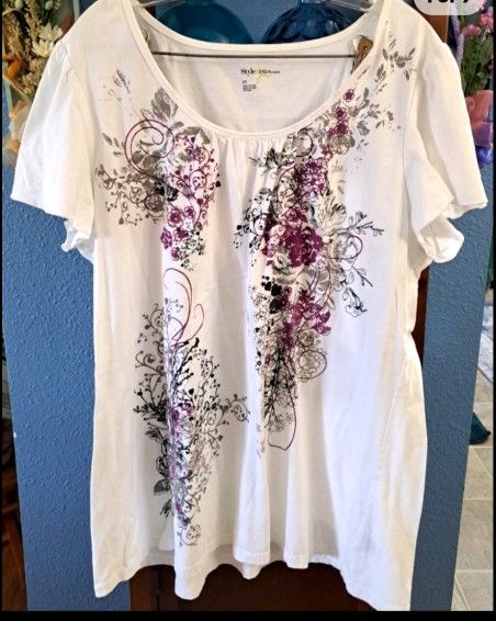 2X Style & Co Woman's Graphic Floral Top
