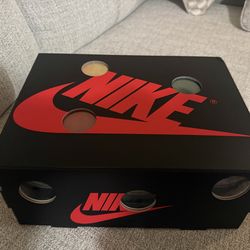 VAAxNIKE Air Jordan 1 “Alaska” 9.5M DS