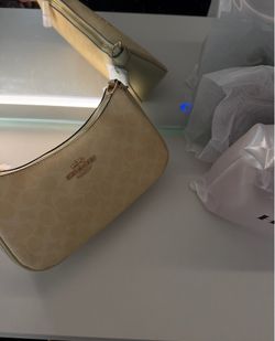 Yellow coach bag