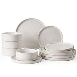 Dinnerware / Plates / Bowls