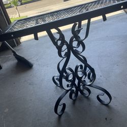 Decorative table
