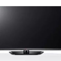 60” Smart TV  LG Model 60PN6500. Only $200