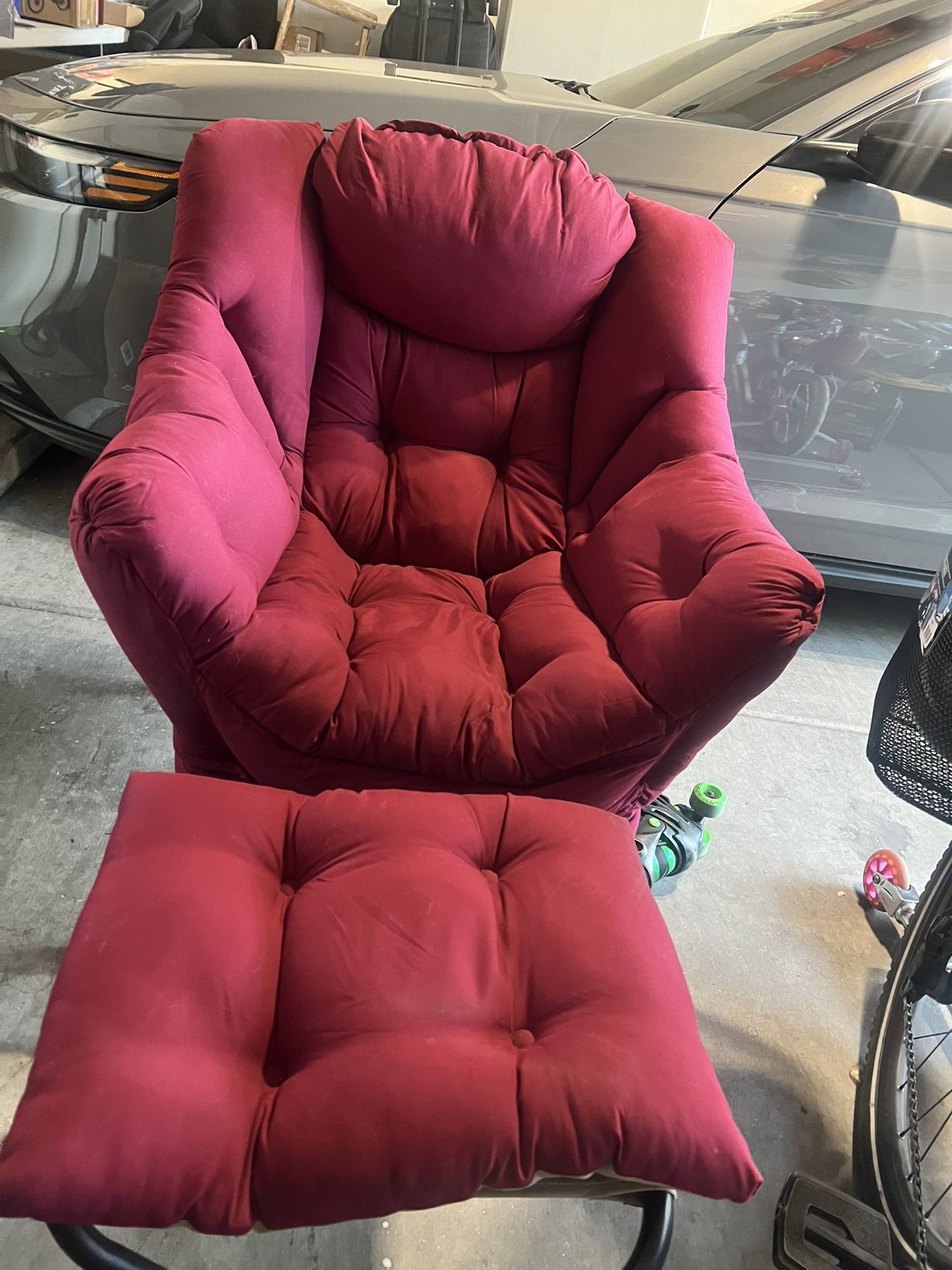 Lazy Chair with Ottoman