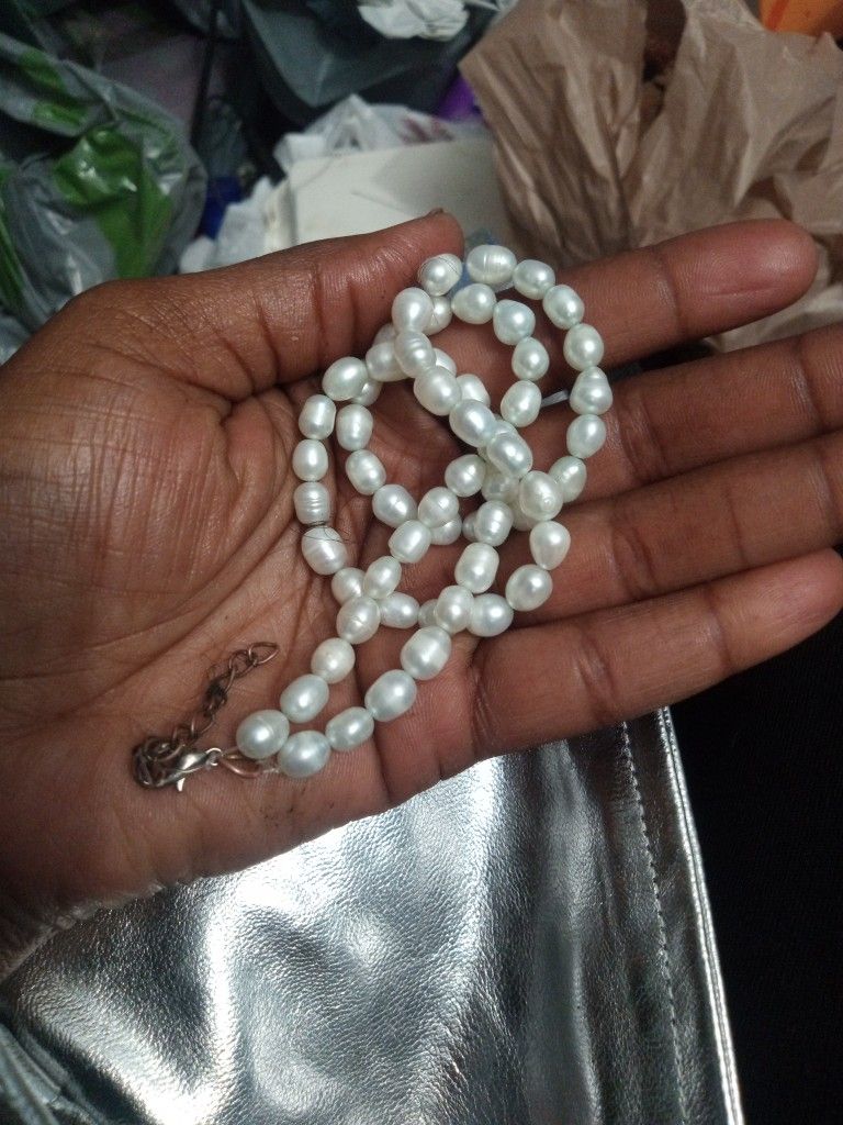 Pearl Necklace 