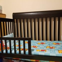 Greenguard Gold Convertible Crib + Toddler Rail – Solid, Sturdy, Complete Setup