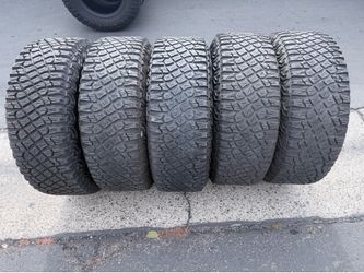 (5) 315/70R17 Goodyear Wrangler Territory