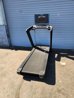 USED Nordictrack Commercial 1250 - 2 years old