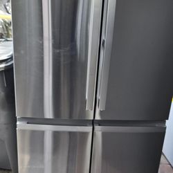 New Refrigerator 36" brand General Electric Stainles Steel 4 Door French door 