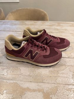 NEW BALANCE NB574, Men’s 10.5 - Like New