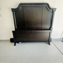  Ashley furniture Welltern Queen bed frame