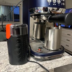 Breville Bambino Plus Espresso Machine in Damson Blue 