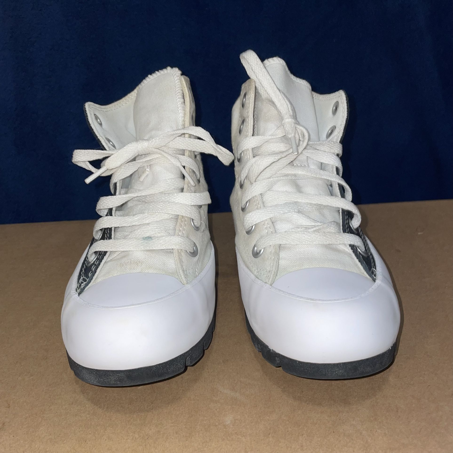 Converse Two Tones Size 6.5