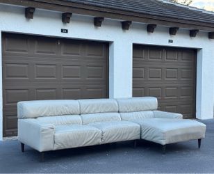 🛋️ Sofa/Couch Sectional - Chateau D’ax - Delivery Available 🚛